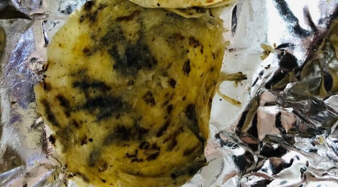 പണി പാലുംവെള്ളത്തിൽ മാത്രമല്ല പെറോട്ടയിലും കിട്ടും