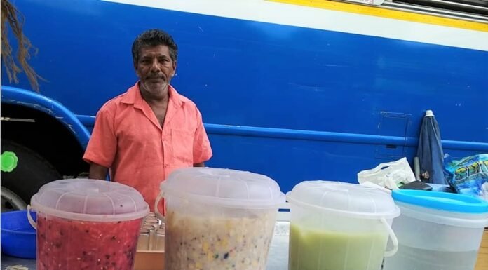 മെഹബൂബ് ഇക്കയുടെ വഴിയോരക്കട