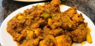 സ്റ്റ്യാച്ചു ഹോട്ടലിലെ ചിക്കൻ പെരട്ട്