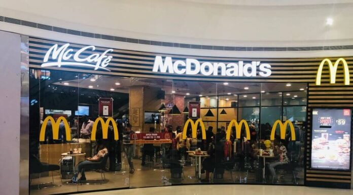 ഫാസ്റ്റ് ഫുഡുകളുടെ രാജാവ്