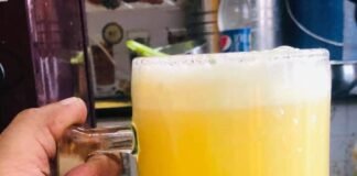 ആറാലുംമൂടൊള്ളൊരു നാരങ്ങാ ഗ്ലാസ് 