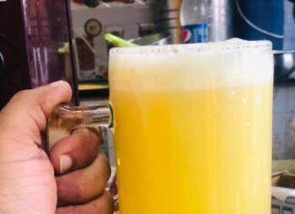 ആറാലുംമൂടൊള്ളൊരു നാരങ്ങാ ഗ്ലാസ് 