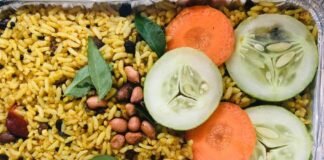 സസ്യാഹാരത്തിന്റെ ഈറ്റില്ലമായ അഗ്രഹാരത്തെരുവിലെ വലിയശാലയിൽ നിന്ന്