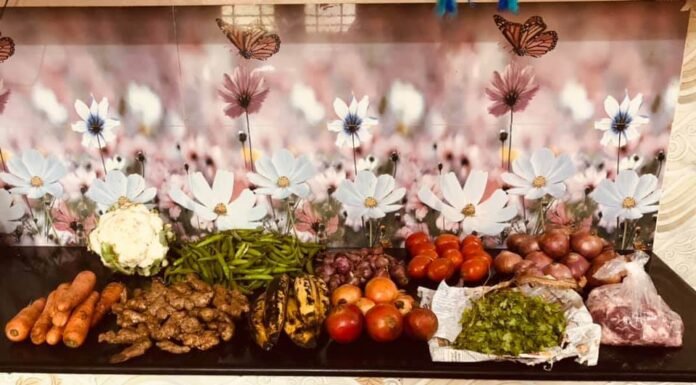 അത്യാവശ്യം വീട്ടിലേക്കുള്ള ഭക്ഷണ സാധനങ്ങൾ