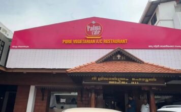പത്മ കഫേ | Padma Cafe Thiruvananthapuram